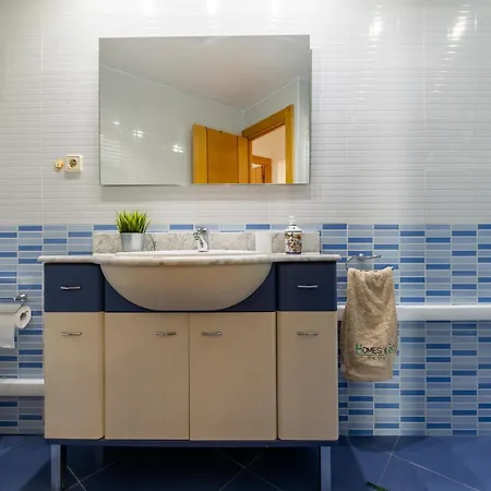 Homes & Go Tirreno Apartment